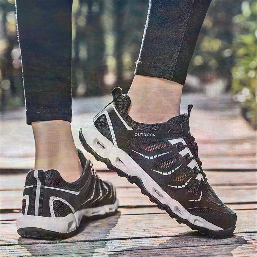 Sumer Round Tip Silver Sneaker - Badminton League review and price