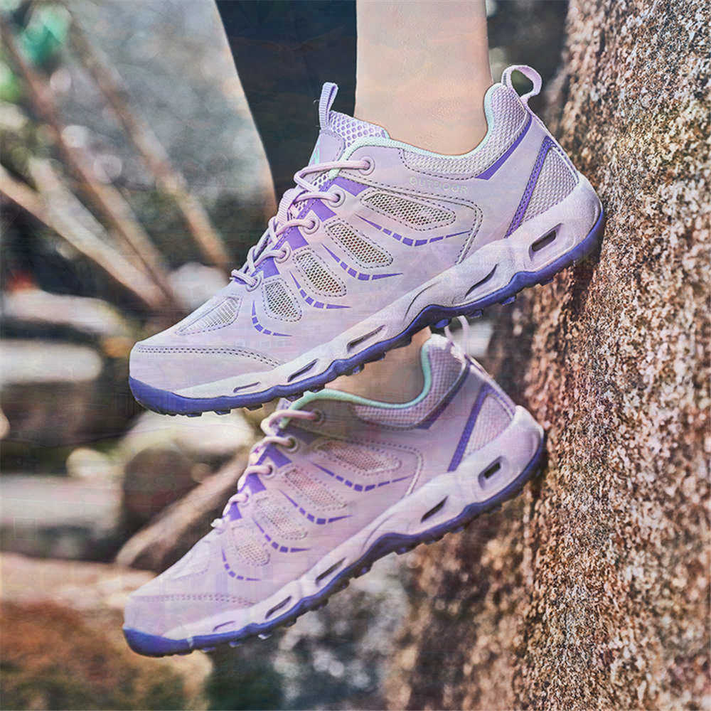 Sumer Round Tip Silver Sneaker - Badminton League review and price